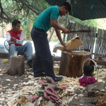 A9 - Oct 1, 2012  - Oaxaca - Carving Taller (13)